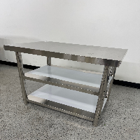 Silver Lab table image 1